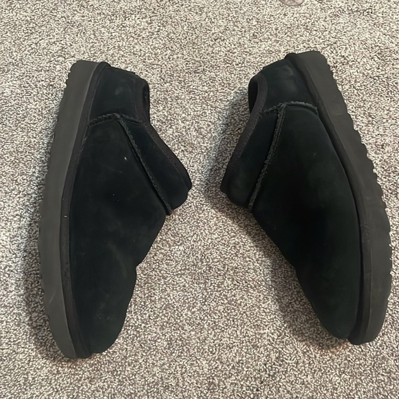 Ugg Classic Shearling Suede Slipper - Picture 7 of 11